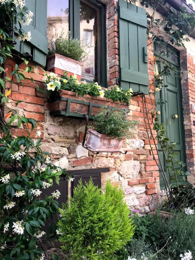 Il Borgo Di Olive Hotel Sismano Bagian luar foto
