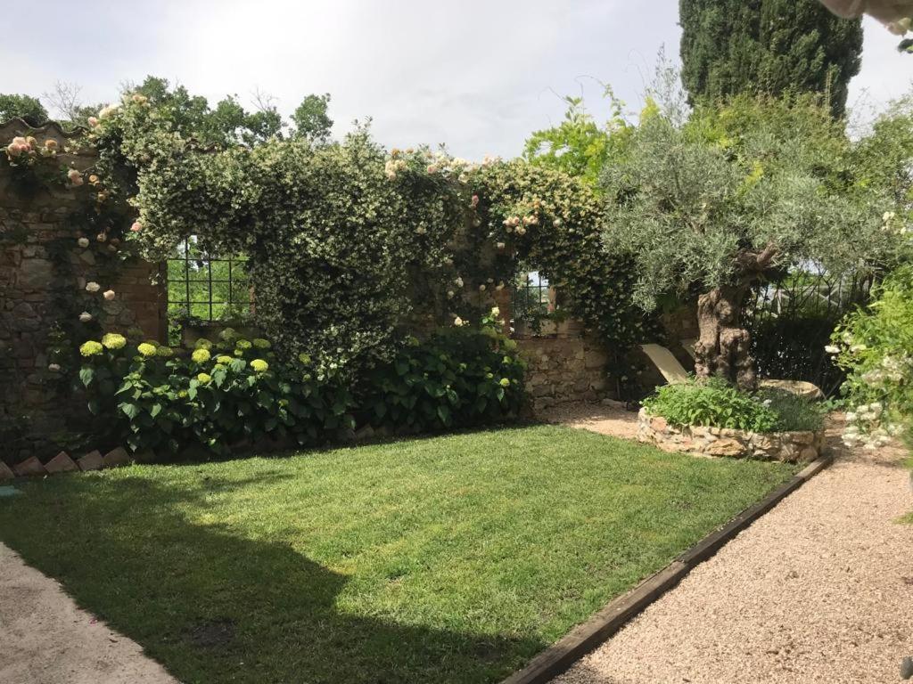 Il Borgo Di Olive Hotel Sismano Bagian luar foto
